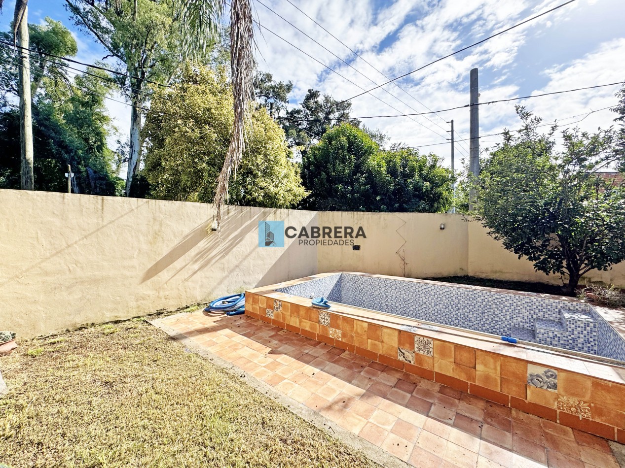 CASA EN VENTA EN FRANCISCO ALVAREZ, MORENO, 3 AMBIENTES