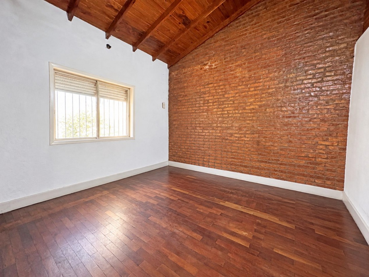 CASA EN VENTA 3 AMBIENTES, EN GENERAL RODRIGUEZ APTO CREDITO